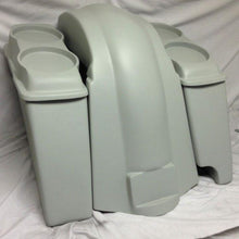 Load image into Gallery viewer, Harley Davidson 6&quot; Heritage Softail Extended Saddlebags Dual 6.5&quot; Speaker Lids Fender Right Cutout