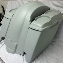 Load image into Gallery viewer, Harley Davidson 6&quot; Heritage Softail Extended Saddlebags Dual 6.5&quot; Speaker Lids Fender Dual Cutouts