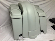 Load image into Gallery viewer, Harley Davidson 6&quot; Heritage Softail Extended Saddlebags Dual 6.5&quot; Speaker Lids Fender Dual Cutouts