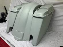 Load image into Gallery viewer, Harley Davidson 6&quot; Heritage Softail Extended Saddlebags Dual 6.5&quot; Speaker Lids Fender Dual Cutouts