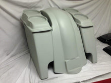 Load image into Gallery viewer, Harley Davidson 6&quot; Heritage Softail Extended Saddlebags Dual 6.5&quot; Speaker Lids Fender Dual Cutouts
