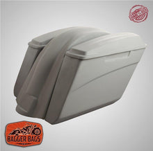 Load image into Gallery viewer, Harley Davidson Heritage Softail 5&quot; Extended Saddlebags Lids Fender No Cutouts